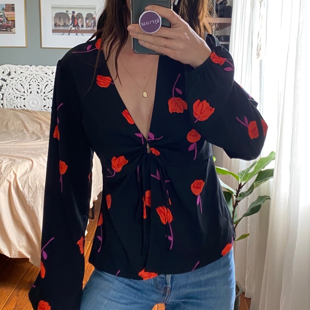 Tie Front top